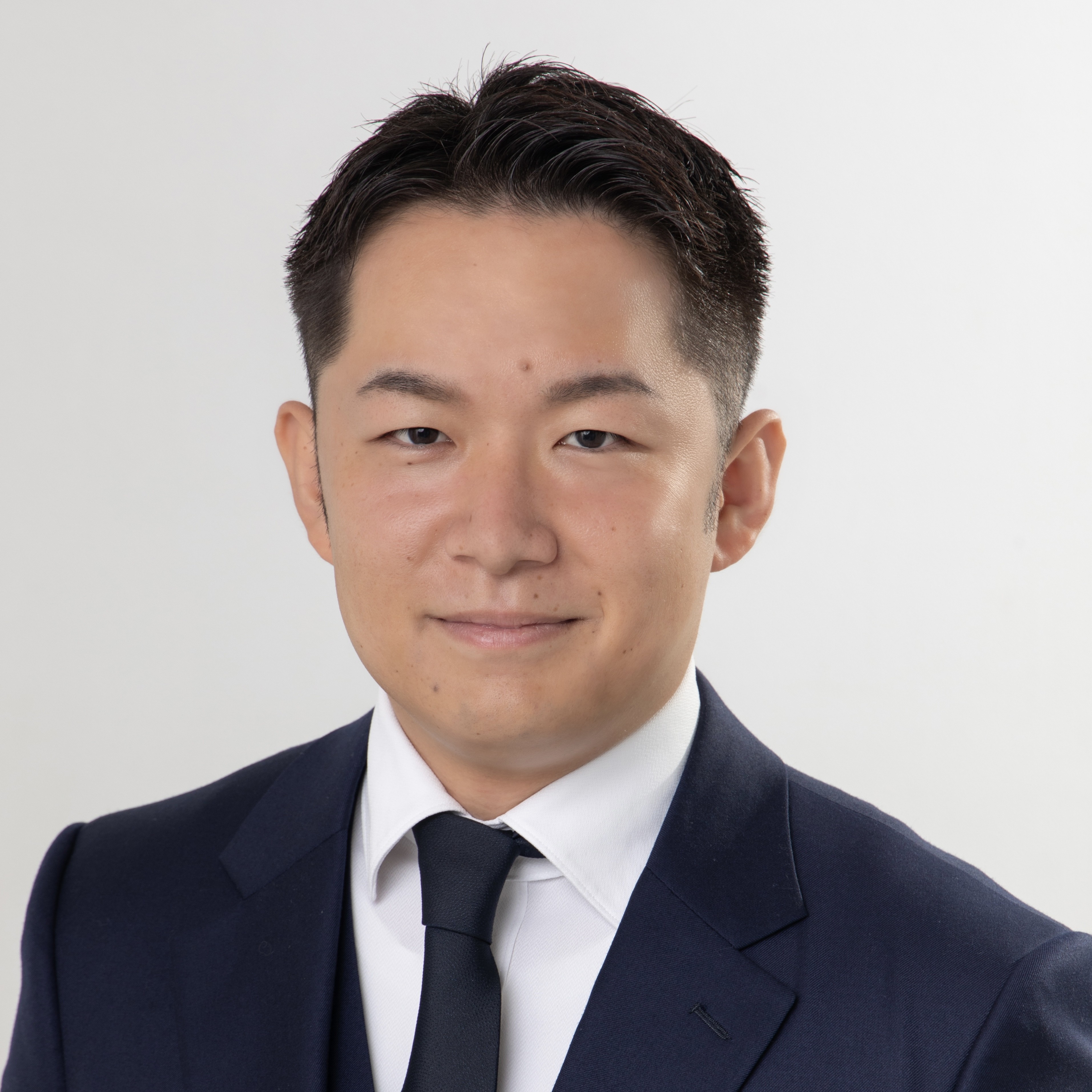 木谷 鎮也