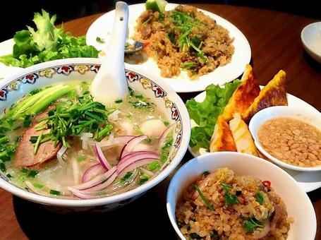 【関東・沖縄 / 3店舗展開】タイ料理・カフェ運営事業