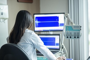 【高収益 / 財務良好 / 自走可能】首都圏 × 医療・美容機器販売