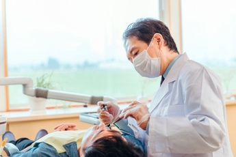 【拠点拡大に最適／高収益】神戸市中央区の歯科クリニック