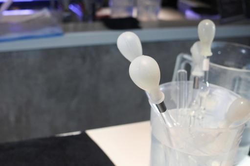 【首都圏/創業70年超】老舗理化学機器専門卸売業者