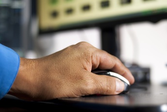 【アメリカ】広告運用・最適化/オフショア活用型デジタルマーケティング 