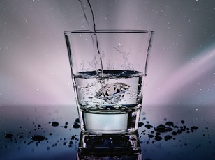 【首都圏/稀少案件】地下天然水の採水・販売企業
