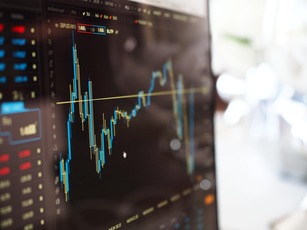 【希少案件】AI×株価予測アプリ開発業
