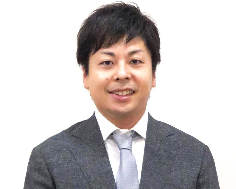 代表税理士：高崎文秀