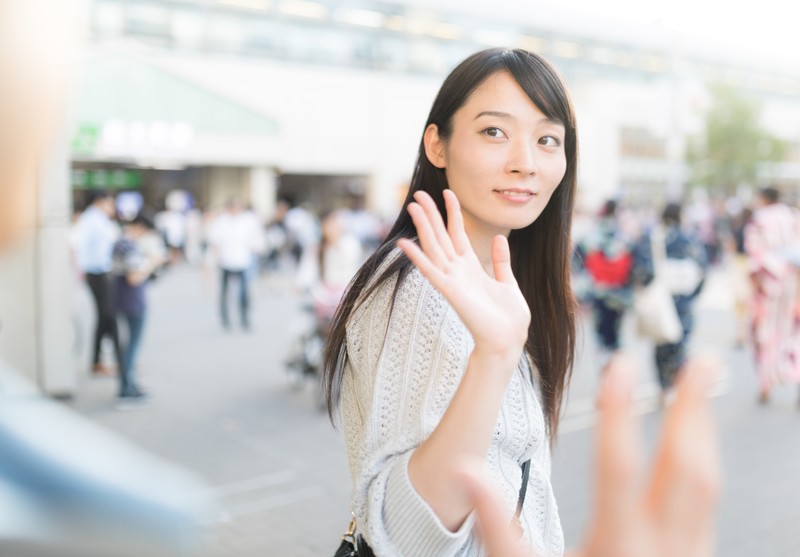 「名残惜しい」の意味とは？意味や使い方を解説！