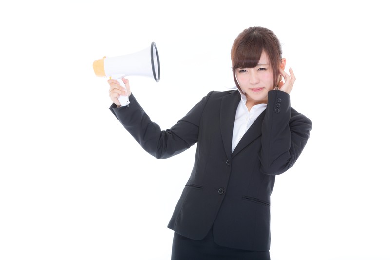 「耳が痛い」の意味とは？意味や使い方を解説！