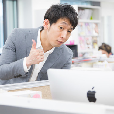 媚びを売る の意味とは 意味や使い方を解説 言葉の意味の備忘録