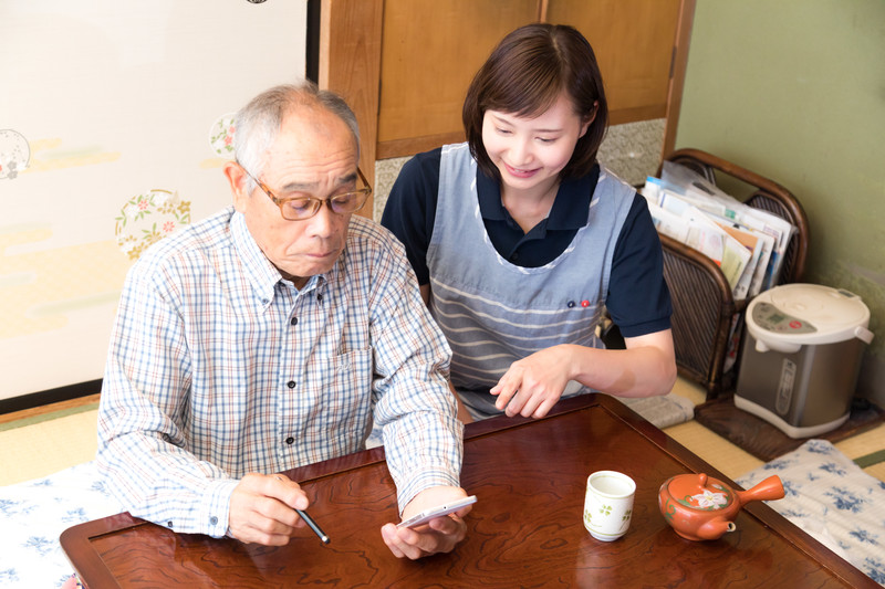 「老いては子に従え」の意味とは？意味や使い方を解説！