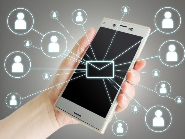 海外旅行で携帯を使うときの4つの注意点 自分のスマホは海外で使える たび日和