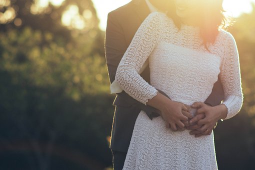 酔った勢いでキスする男性心理11選 どう対応すれば良い Lovely 酔った勢いでキスする男性心理11選 どう対応すれば良い Lovely