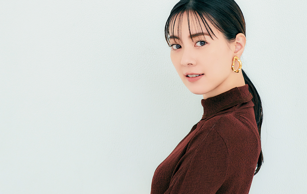 【ストレート体型×ブルベ肌】