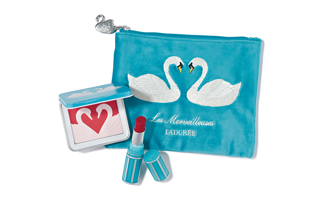 【クリスマスコフレ】レ・メルヴェイユーズ ラデュレの白鳥コスメは恋のお守りに♡