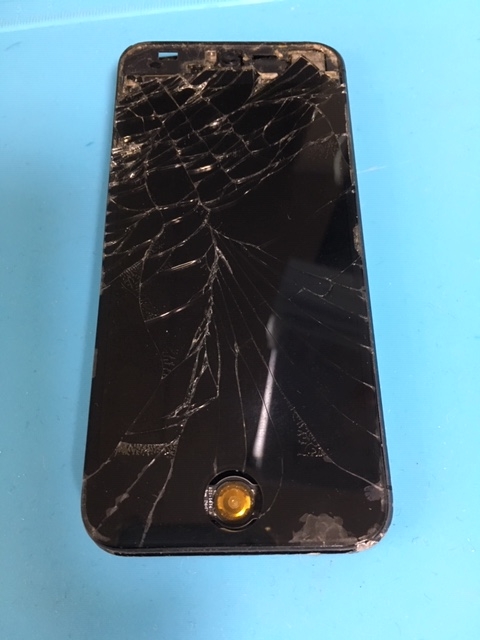【修理事例】iphone5液晶破損ガラス割れ穴空きホームボタン紛失③