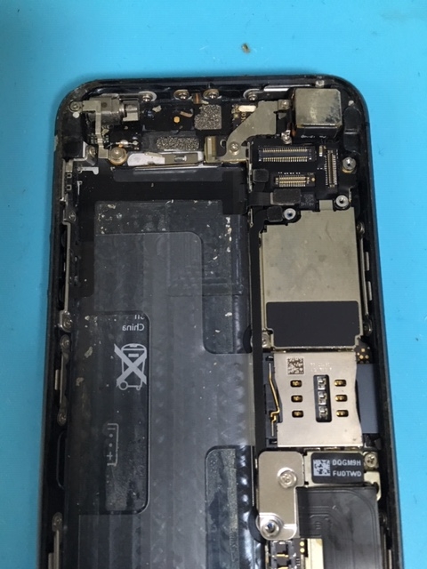 【修理事例】iphone5内部清掃②