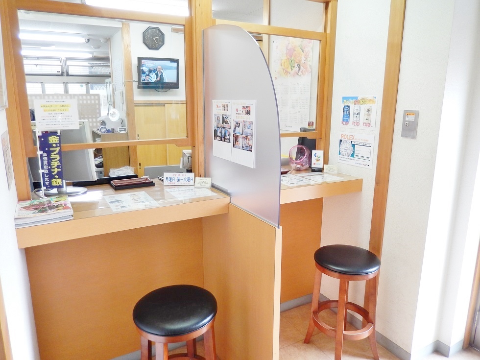 店内には買取専用カウンターもあります!