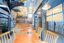 「THE SHOP」アーバネスト(株) 赤坂本店
