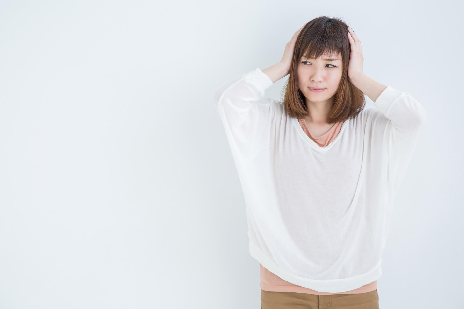 あの嫌な音!カラオケでマイクが「キーン」としたときの対処法 あの嫌な音!カラオケでマイクが「キーン」としたときの対処法
