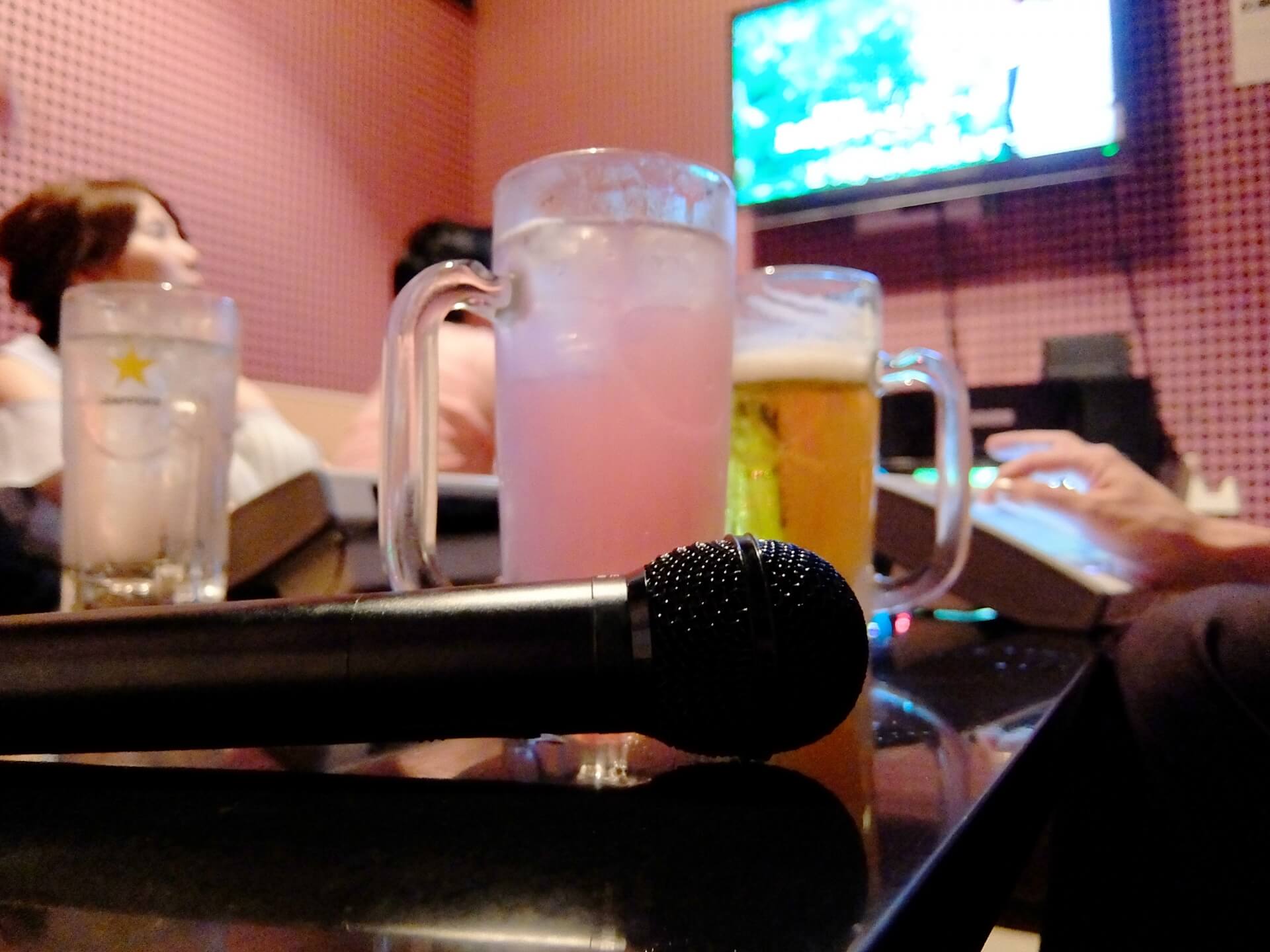 カラオケのフリータイムってなに?気になる時間と料金あれこれ カラオケのフリータイムってなに?気になる時間と料金あれこれ