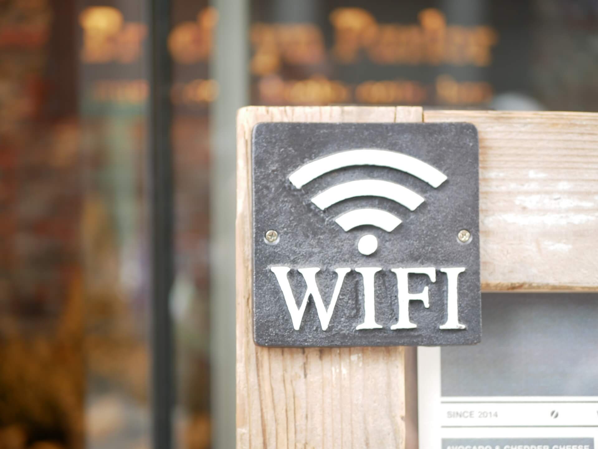 カラオケはここまで便利になった!Wi-Fiが使える店舗 カラオケはここまで便利になった!Wi-Fiが使える店舗
