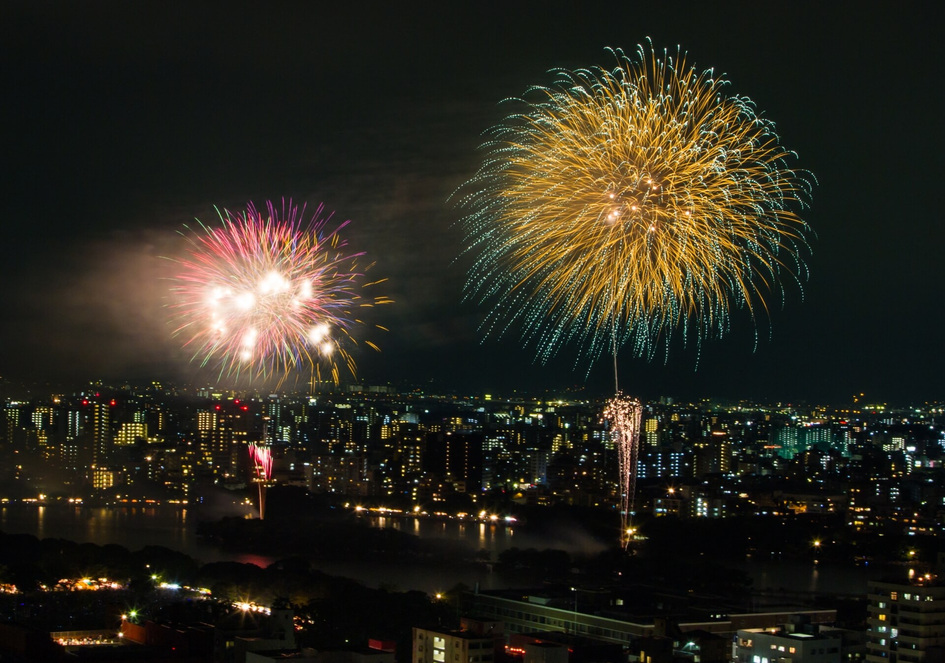 福岡県ならこの花火大会をおすすめします!福岡花火大会ランキング 福岡県ならこの花火大会をおすすめします!福岡花火大会ランキング
