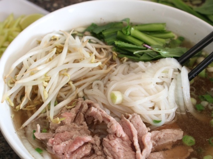 ベトナム人の国民食はフォーじゃない?「ブン」とはどんな麺料理?