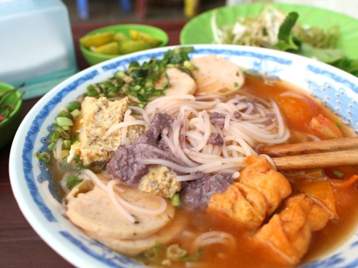 ベトナム人の国民食はフォーじゃない?「ブン」とはどんな麺料理?