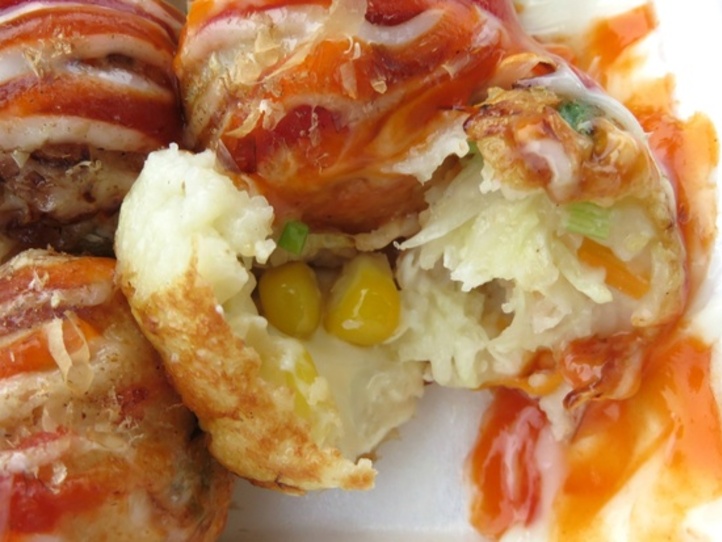 ホーチミンではたこ焼きが大人気!一風変わった10個の具を食べてみた