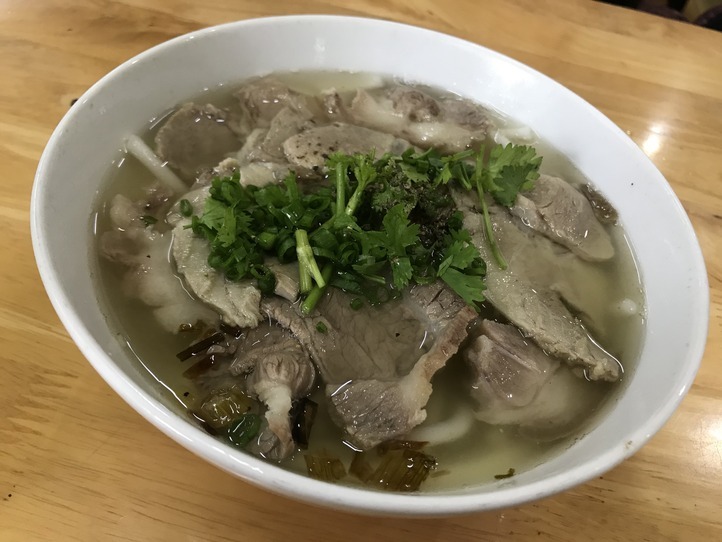 ベトナム人の愛する麺バインカン!