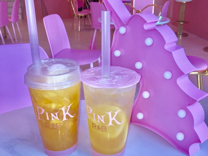 インスタ映えするピンク色のかわいいカフェ~R&B PINK