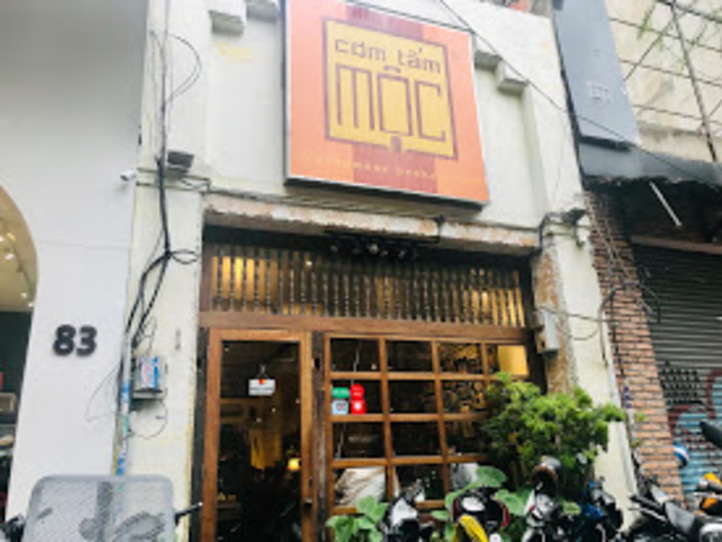 ベンタン市場すぐ近くのコムタム屋さん〜com tam moc(コムタムモック)〜
