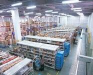 冷蔵倉庫内作業庫(内温度帯は10℃前後)