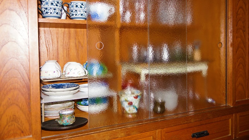 開け閉めに便利 引き手用に穴あけした 引き戸 を製作した事例 山形県西村山郡 U様 Ookabe Glass 透明サービス 透明プライス