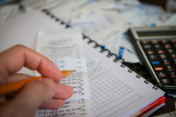 記事:公取委が調査強化、消費税転嫁措置法による規制についてのイメージ画像