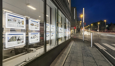店舗集客に有効なVITRINE MEDIA