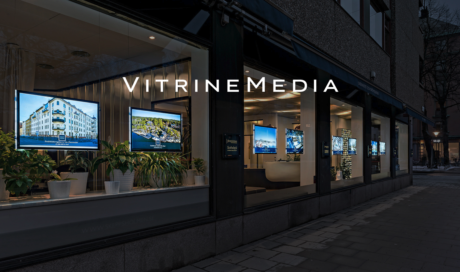 プロモーションパネル「VITRINE MEDIA」