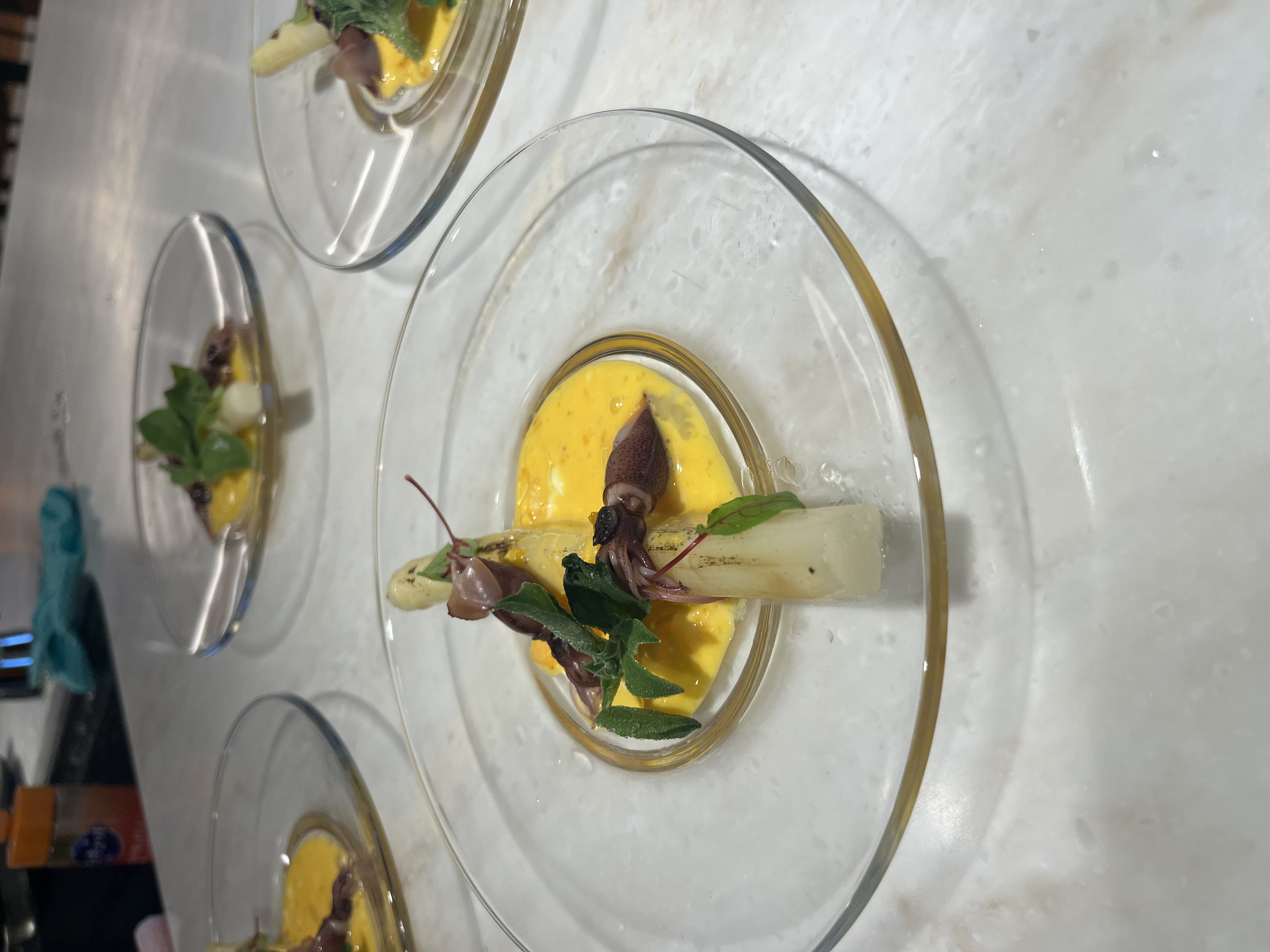 季節の野菜のソテー，オランデーズソース