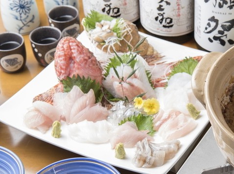 刺身盛合せ