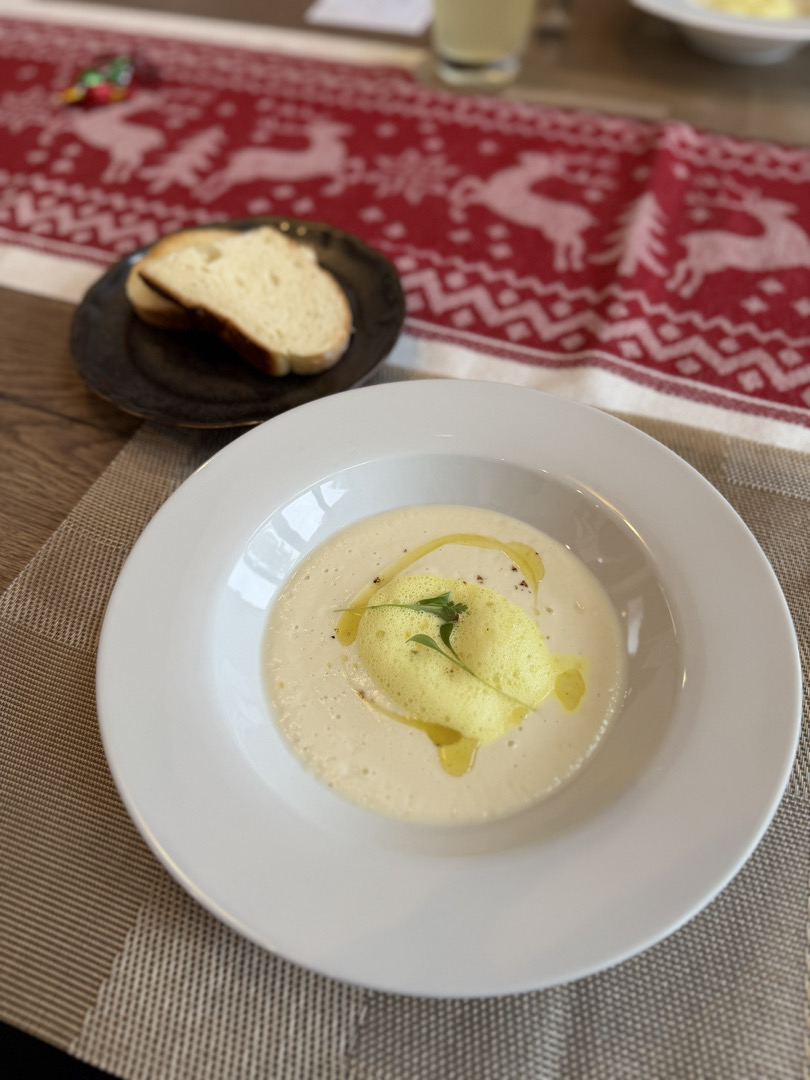 カリフラワーのヴルテ カレー風味