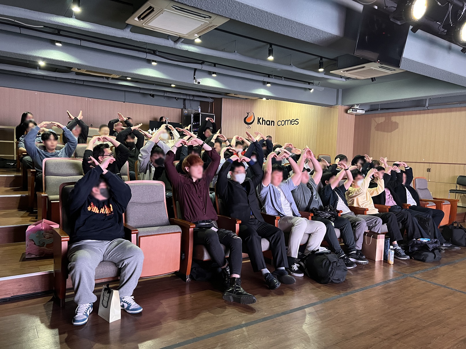설렘 가득! 모모리나의 첫 팬미팅 현장 | CTEE
