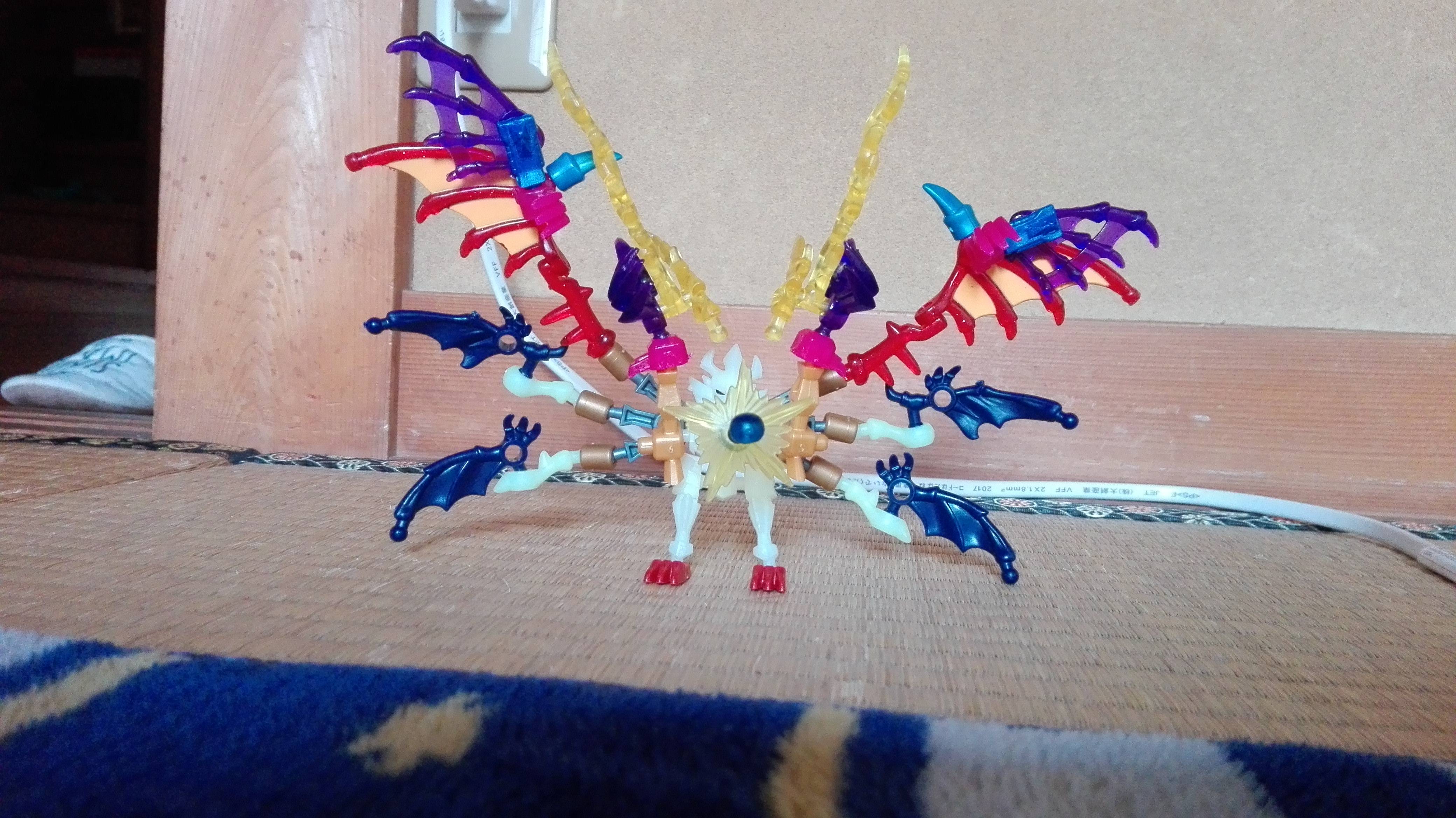 ホネホネルシファー | カバヤ食品株式会社