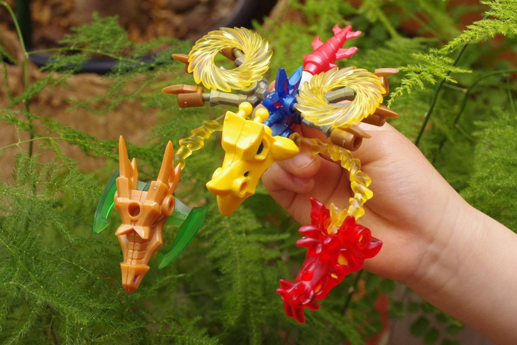 ほねほねケルベロス | カバヤ食品株式会社