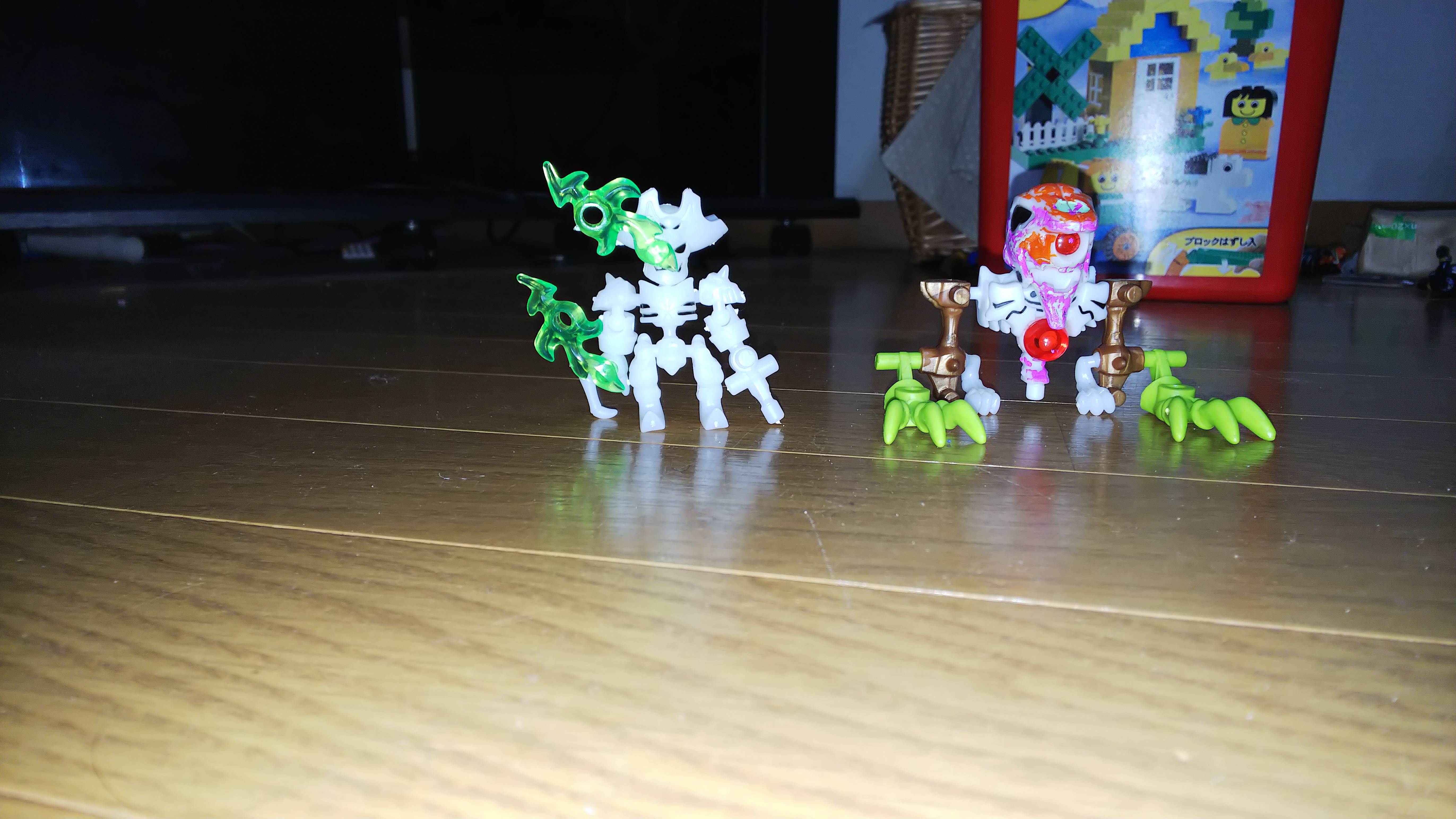 ほねほねゲリオン05機械とほねほねゴースト | カバヤ食品株式会社