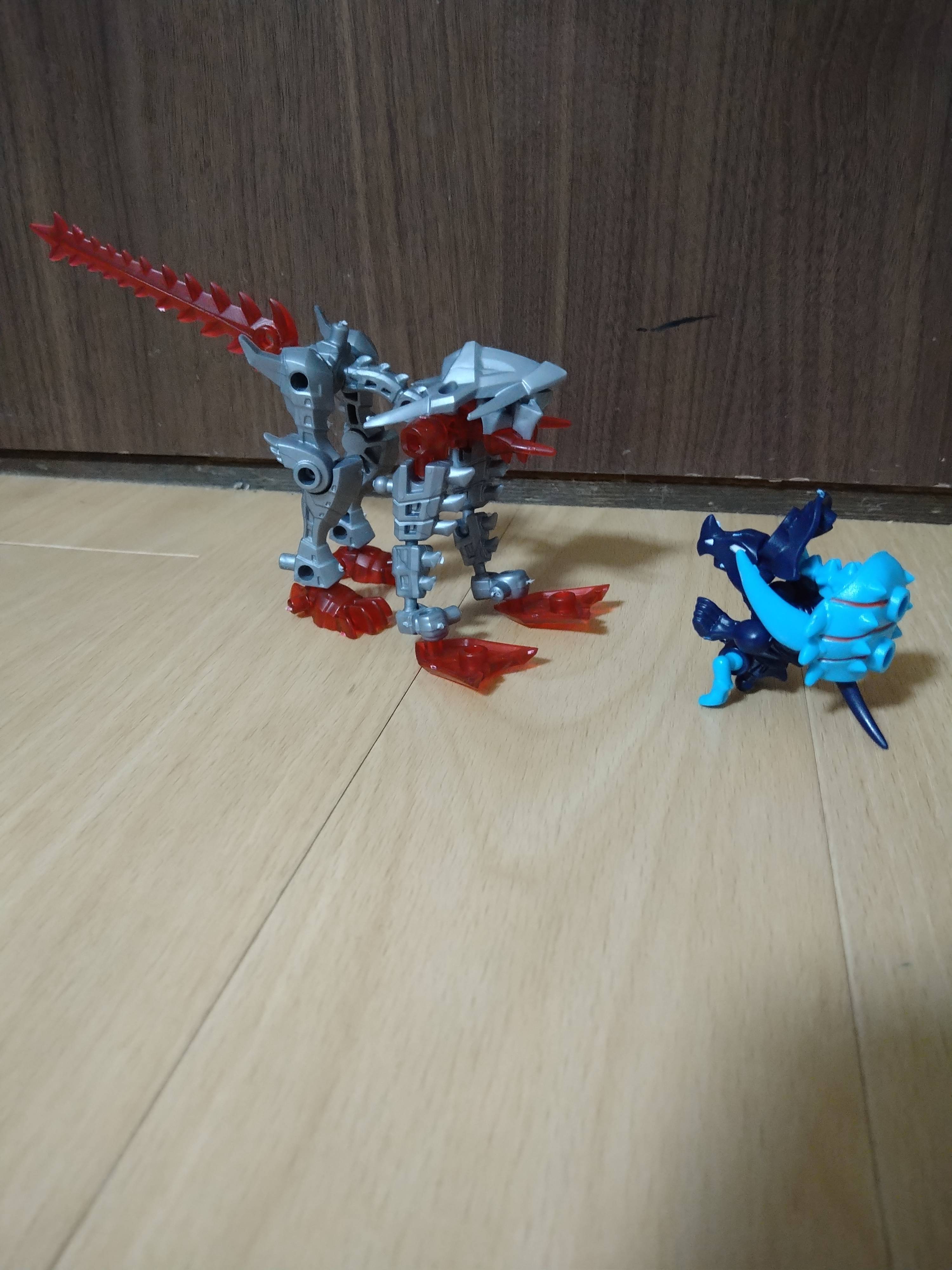 ほねほねカメックスvsホネホネゴッドソードタイガー | カバヤ食品株式会社