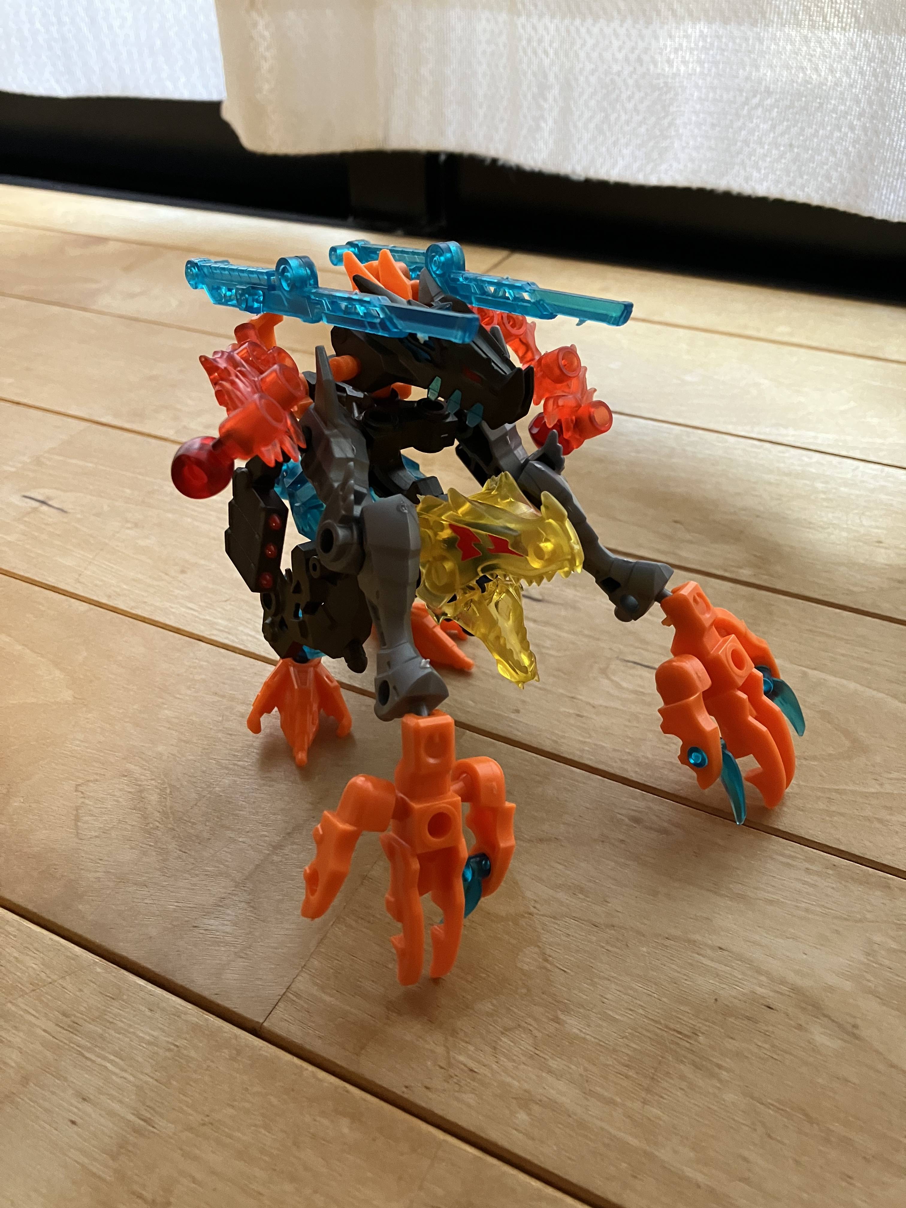 ウルトラザウルス | カバヤ食品株式会社