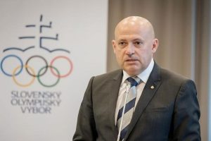 Anton Siekel 連任斯洛伐克奧會主席