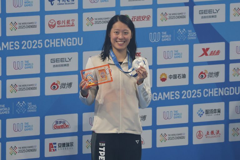 【成都世運會】黃渼茜獎牌入袋 女子50公尺雙蹼鍍銀，100公尺雙蹼更是與何品莉協手打破全國紀錄