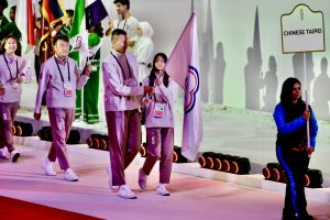 巴林亞洲青年運動會開幕式　我代表團掌旗官排球林立瑋、跆拳道王婕菱