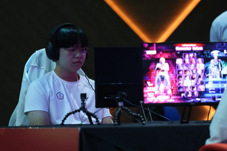 電子競技銀了！林俊希笑說：玩遊戲還為國家拿牌，做夢都沒想到