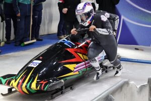 國內首支女子雙人雪車隊完賽寫歷史 盼為冬季運動開路